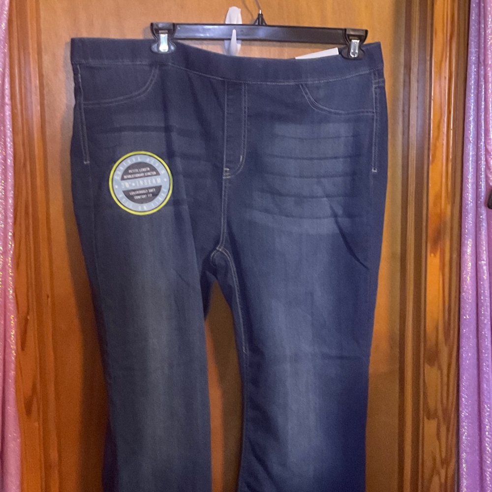 Pull-On Dark Blue Women's Jeggings with Subtle Fading